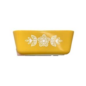 Pyrex Butterfly Gold 0502 Refrigerator Dish 1.5 Pint Yellow Vintage Milk Glass
